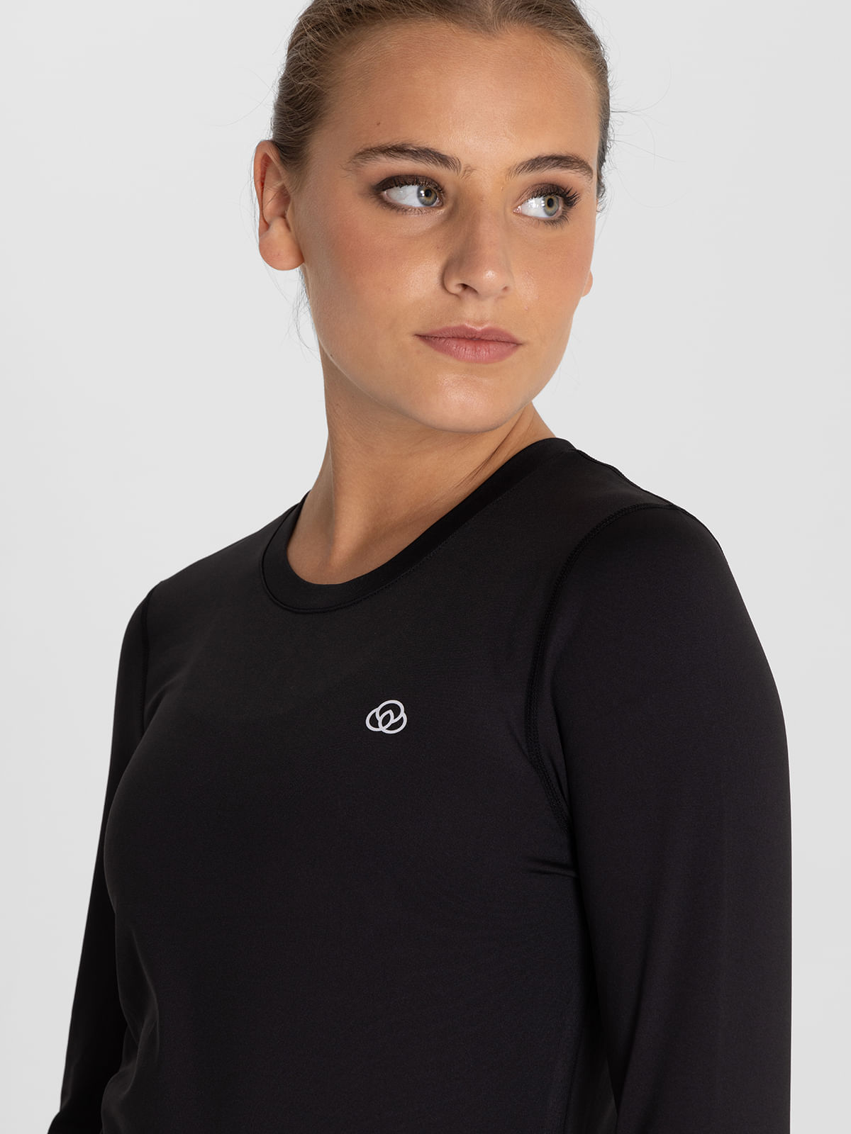 Polo-Manga-Larga-Para-Mujer--First-Layer-Negro-Bsoul