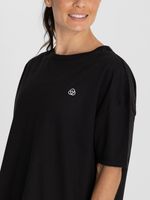 Polo-Manga-Corta-Para-Mujer-Oversize-Anto-Negro-Bsoul