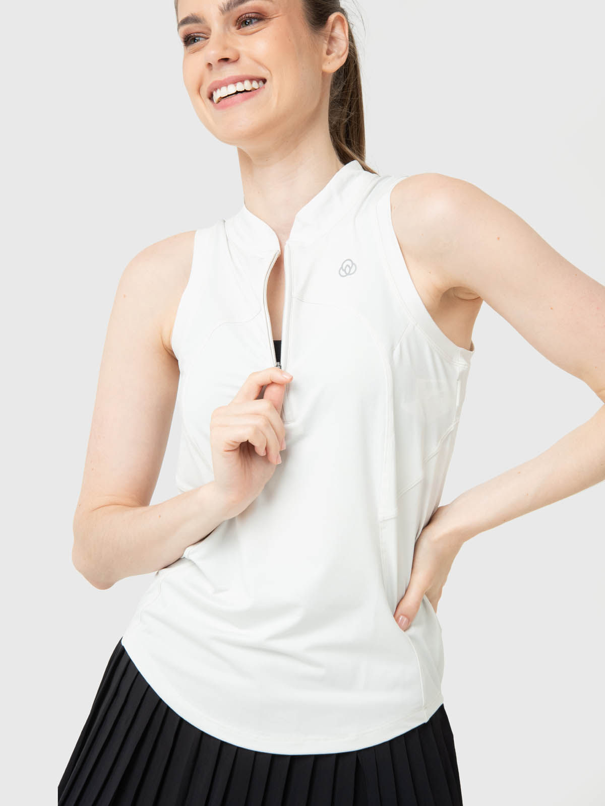 Polo-Sin-Manga-Para-Mujer-Tank-Half-Zipper-Blanco-Bsoul
