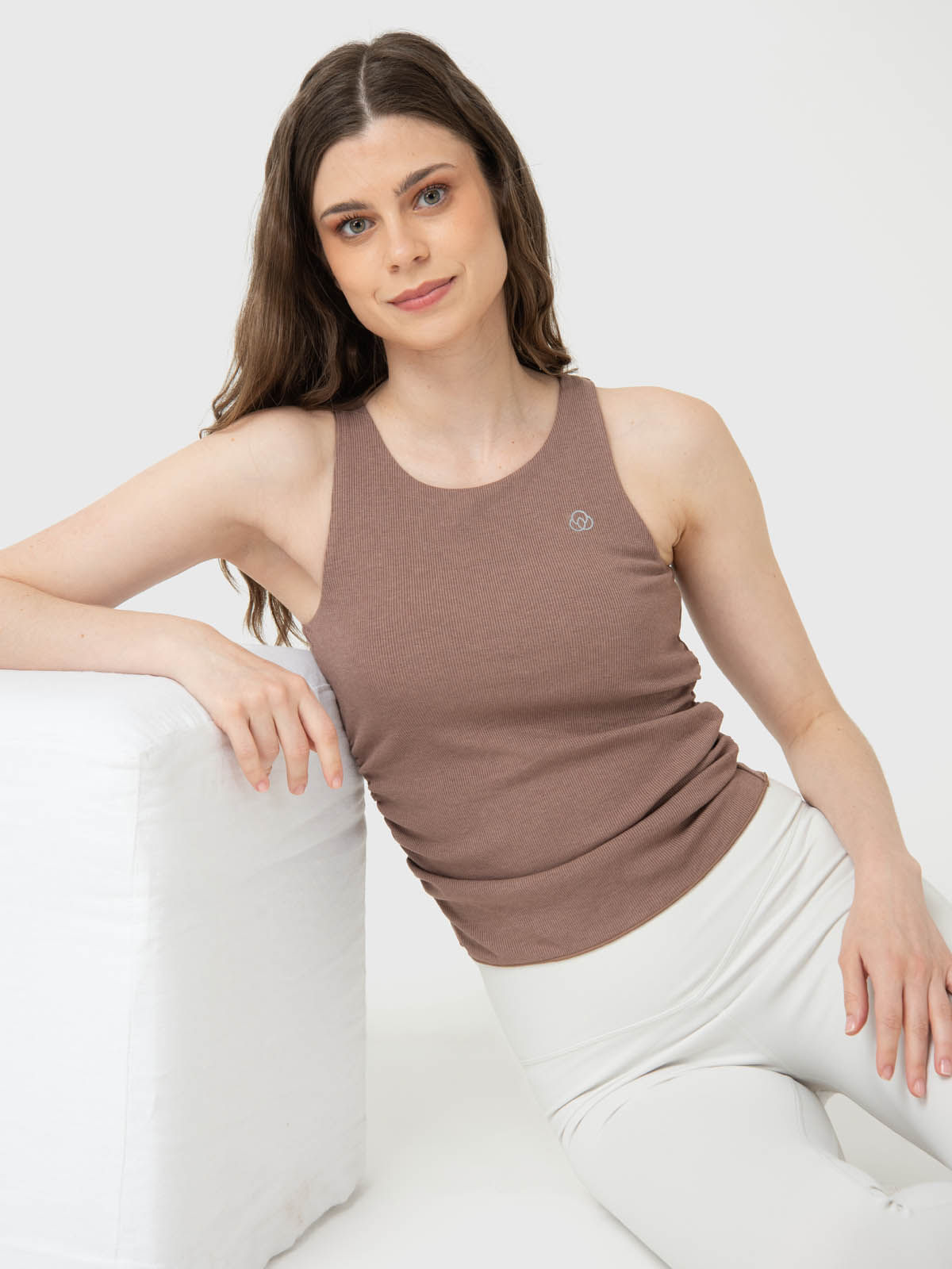 Polo-Sin-Manga-Para-Mujer-Modal-Tank-Marron-Bsoul