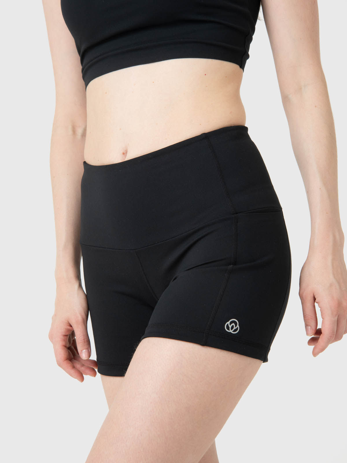 Short-Para-Mujer-Enia-Aloe-Negro-Bsoul