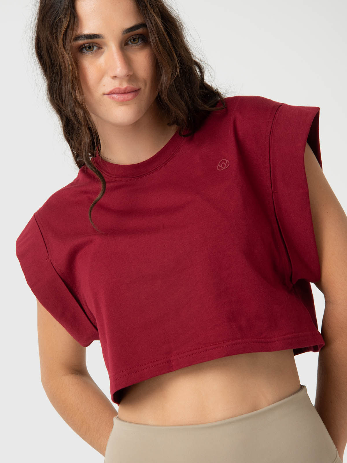 Polo-Sin-Manga-Para-Mujer-Clarissa-Rojo-Bsoul