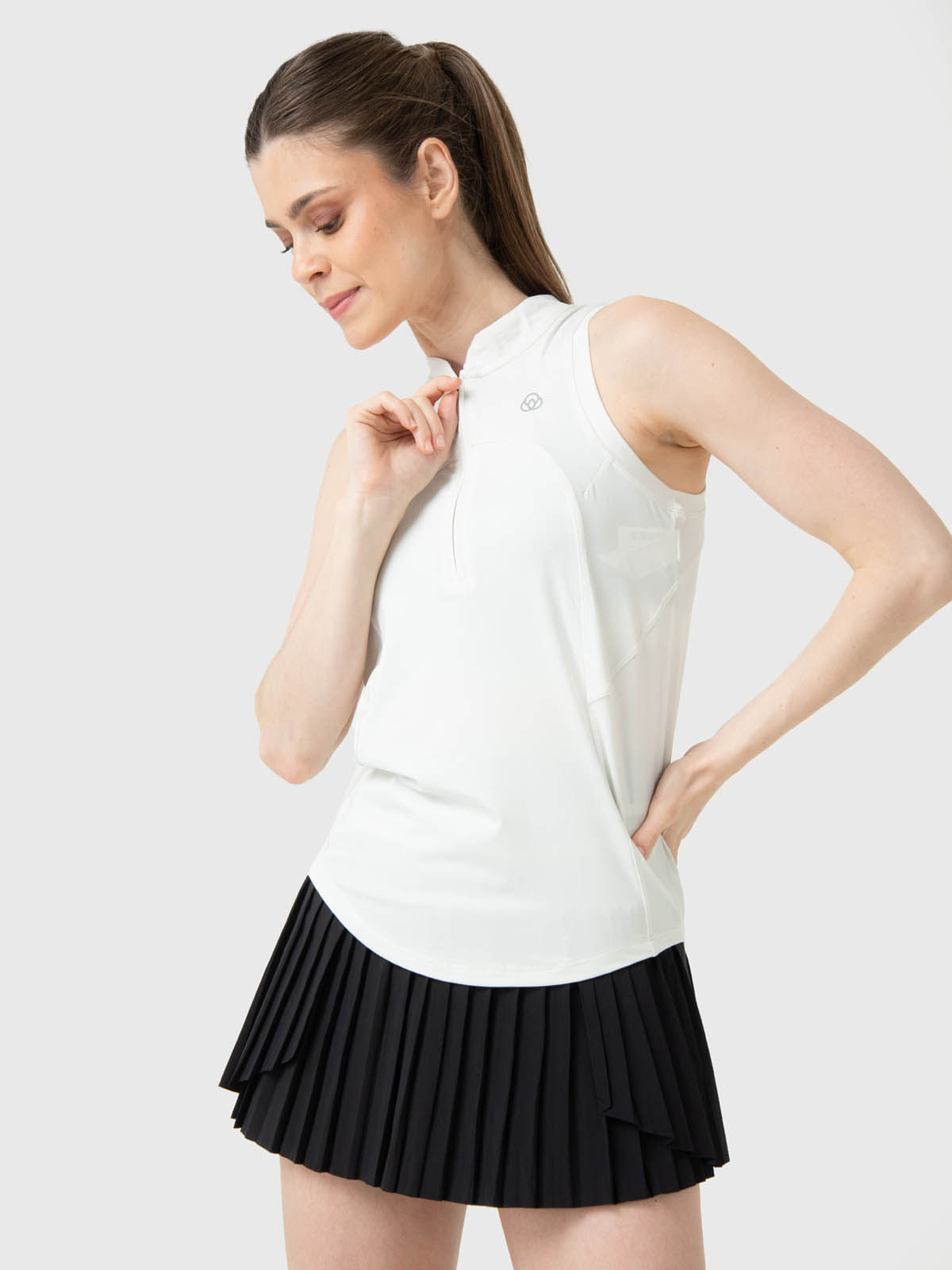 Polo-Sin-Manga-Para-Mujer-Tank-Half-Zipper-Blanco-Bsoul