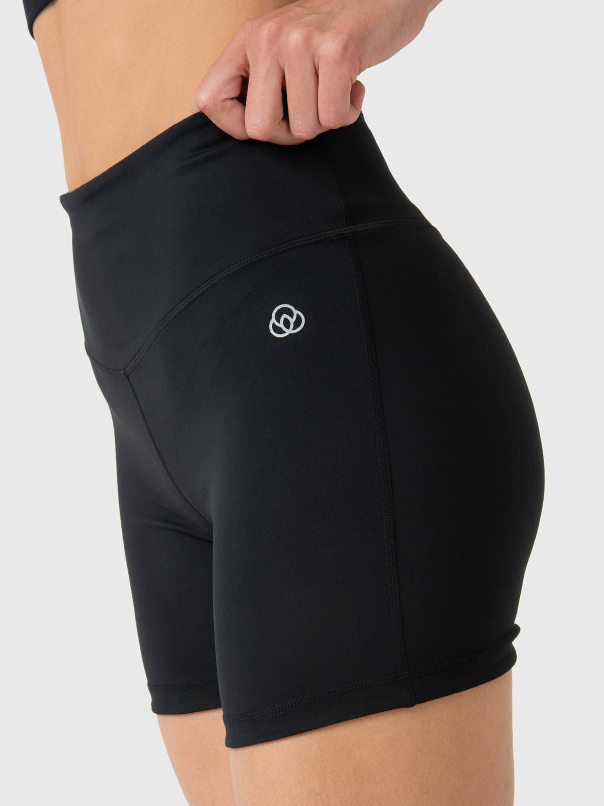 Short-Para-Mujer-Sara-Negro-Bsoul