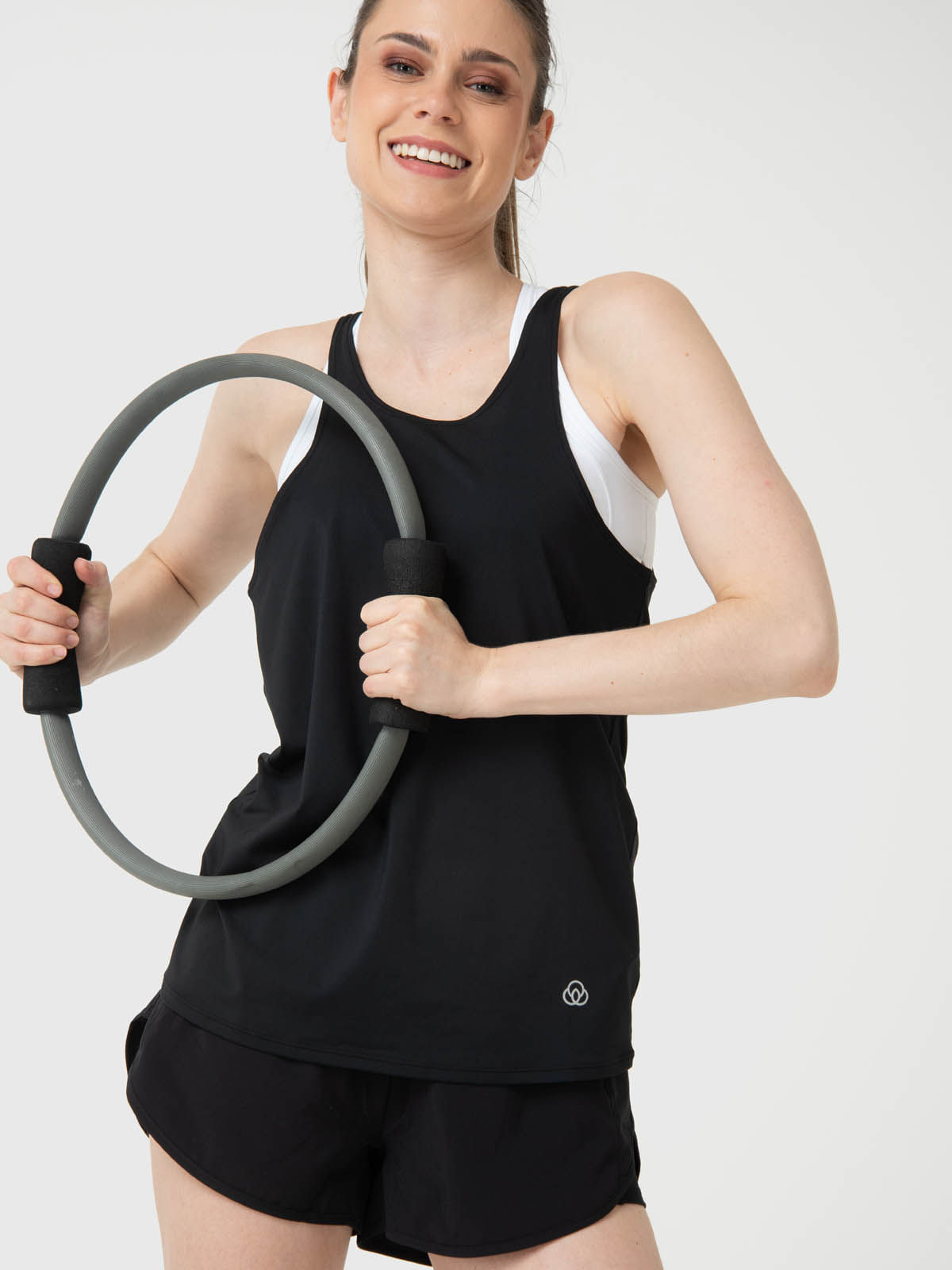 Polo-Sin-Manga-Para-Mujer-Tank-Cloe-Aloe-Negro-Bsoul