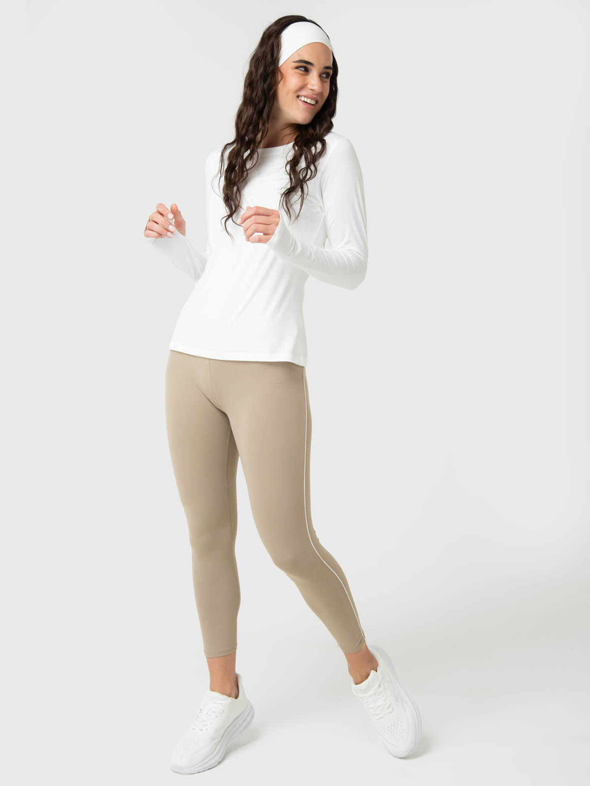 Polo-Manga-Larga-Para-Mujer-First-Layer-Blanco-Bsoul